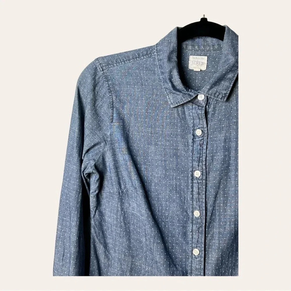 0400. J.CREW “THE PERFECT SHIRT” CHAMBRAY TOP BUTTON DOWN LONG SLEEVE SIZE XSM - Picture 2 of 8